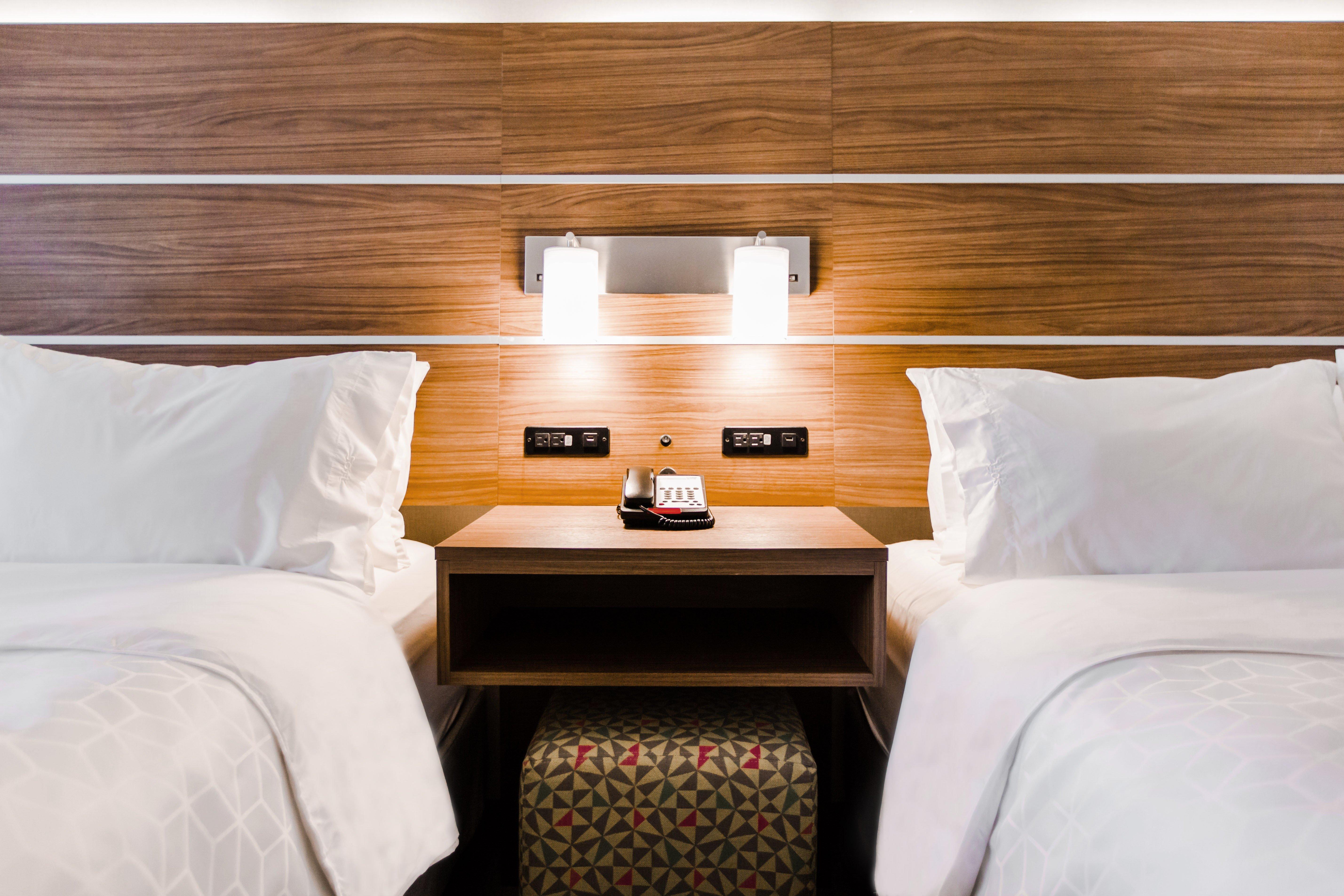 Holiday Inn Express & Suites - West Edmonton-Mall Area By Ihg Exterior photo